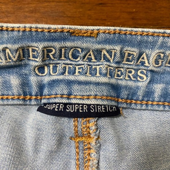 American Eagle Denim Shorts - Picture 3 of 4